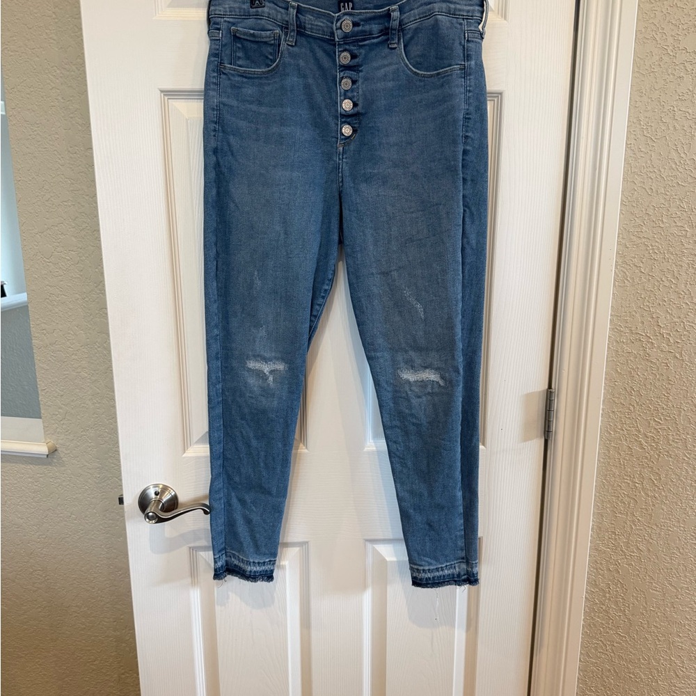 GAP Women's Distressed Button-Fly Cropped Jeans — Medium Blue